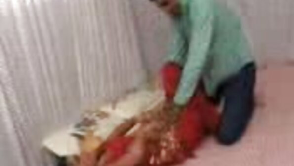 클라우디아, 멕시코행 퍼스트 클래스 비행